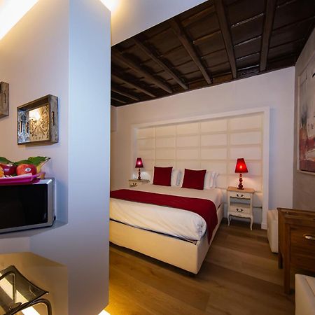 Town House Spagna- Luxury Rooms With Jacuzzi Bath Rome Exterior photo
