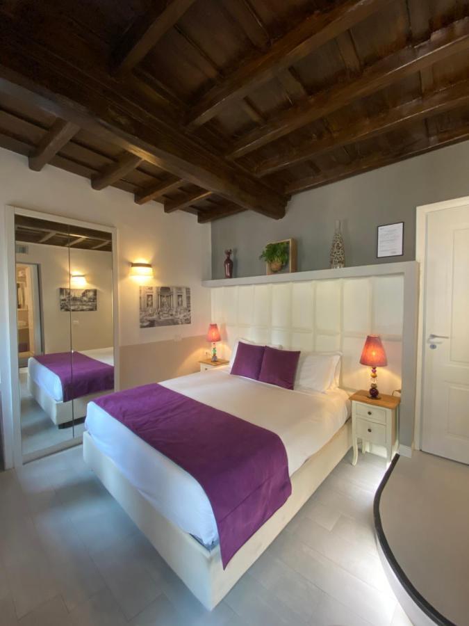 Town House Spagna- Luxury Rooms With Jacuzzi Bath Rome Exterior photo