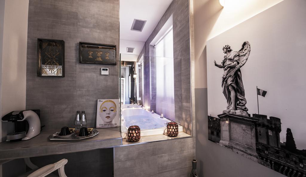Town House Spagna- Luxury Rooms With Jacuzzi Bath Rome Exterior photo
